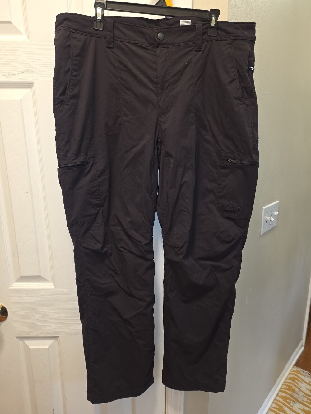 L.L. Bean Black Men's Cargo Cresta Insulated Hiking Pants